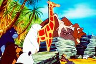 Noahs Insel – "Noahs Insel", "Hündchen und Hyänen." Auf Noahs Insel werden die ersten Babys geboren: Ricks 'Hündchen', die Hyänen Emma und Erna, haben Nachwuchs bekommen. Doch zum Feiern bleibt wenig Zeit, denn es gibt Alarm. Sascha und das Erdferkel Carmen hören fremde Stimmen im Dschungel und die Geierpatrouille meldet: 'Inseln voller Menschen in Sicht!' Noah lässt sich auf einen gewagten Versuch ein, mit Hilfe des Feuerballs ungefährlichere Gewässer anzusteuern. Doch er hat die Rechnung ohne Rick gemacht. Der Mandrill verehrt die Menschen und manipuliert heimlich den Kurs, um sich und seine Freunde in Menschenhände zu treiben.