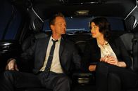 How I Met Your Mother – Ihr großer Tag rückt immer näher: Barney (Neil Patrick Harris, l.) und Robin (Cobie Smulders, r.) ...