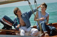 Sommer 85 – Sommer 85 Zusammen im Boot: Benjamin Voisin als David, Félix Lefebvre als Alexis
