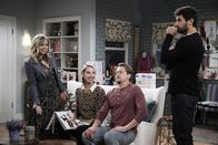 Last Man Standing – v.l.n.r.) Kristin (Amanda Fuller); Mandy (Molly McCook); Kyle (Christoph Sanders); Ryan (Jordan Masterson)