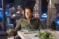 Stealth - Unter dem Radar – Ben Gannon (Josh Lucas) ahnt noch nicht, dass er als Pilot einen Krieg verhindern muss, da sich der Kampfjet EDI durch künstliche Intelligenz verselbstständigen und Gebiete radioaktiv verseuchen wird.