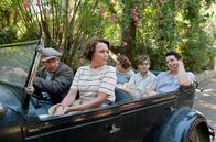 Die Durrells auf Korfu – v.l.).