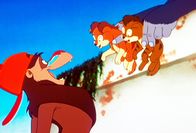 Noahs Insel – "Noahs Insel", "Hündchen und Hyänen." Auf Noahs Insel werden die ersten Babys geboren: Ricks 'Hündchen', die Hyänen Emma und Erna, haben Nachwuchs bekommen. Doch zum Feiern bleibt wenig Zeit, denn es gibt Alarm. Sascha und das Erdferkel Carmen hören fremde Stimmen im Dschungel und die Geierpatrouille meldet: 'Inseln voller Menschen in Sicht!' Noah lässt sich auf einen gewagten Versuch ein, mit Hilfe des Feuerballs ungefährlichere Gewässer anzusteuern. Doch er hat die Rechnung ohne Rick gemacht. Der Mandrill verehrt die Menschen und manipuliert heimlich den Kurs, um sich und seine Freunde in Menschenhände zu treiben.