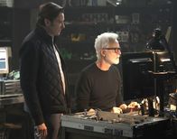 Next – Ted LeBlanc (Jason Butler Harner, l.); Paul LeBlanc (John Slattery, r.)