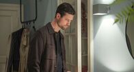 Rote Rosen – ARD ROTE ROSEN FOLGE 4395 Uhr im ERSTEN. Julius (Jan Stapelfeldt) zweifelt am Abend vor der Aufsichtsratssitzung: Ist es richtig, Richard zu unterstützen? Seine Familie grenzt ihn aus, Freunde schneiden ihn...