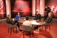 Stöckl. – Ursula Strauss, Richard David Precht, Barbara Stöckl, Hosea Ratschiller, Karl Ratschiller.