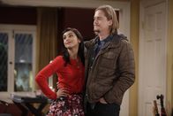 Last Man Standing – Molly Ephraim (Mandy Baxter), Christoph Sanders (Kyle Anderson).