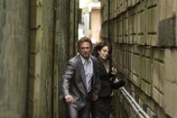 Inside Hollywood – Sean Penn (als er selbst) spielt in Bens neuestem Film "Fiercely" die Hauptrolle. Schade nur dass der Streifen bei der Testvorführung gnadenlos durchfällt.