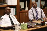 Brooklyn Nine-Nine – (v.li.) André Braugher (Ray Holt), Terry Crews (Terry Jefford).