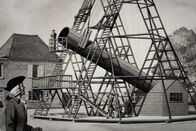 Unser Universum – Wilhelm Herschels 40-Fuß-Teleskop sollte zum globalen Symbol des wissenschaftlichen Fortschritts werden. Mit ihm beginnt eine neue Ära astronomischer Forschung.