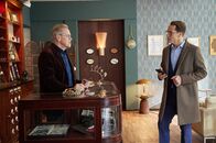 Freundschaft auf den zweiten Blick – Elmar (Jürgen Heinrich, li.) hat keine Lust auf die Anweisungen von Frank (David Rott).