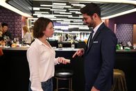 Alles oder Nichts – Knistert es erneut sich zwischen Jenni (Anna Mennicken, l.) und Tarek (Varol Sahin, r.)?