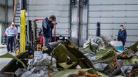 Mayday - Alarm im Cockpit – Ein neuer, moderner Helikopter ist auf dem Weg zu einer Ölbohrinsel. An Bord sind Arbeiter, als der Helikopter urplötzlich in den Ozean abstürzt. Die Ermittler suchen in den Trümmerteilen nach der Ursache.