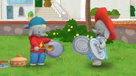 Ella – Frankie und Belinda suchen nach der passenden Musik für Frankies Auftritt.