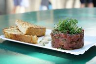 Hoagascht – Beef Tartar am Wiener Wuerstelstand "Alles Wurscht"