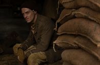 1917 – Lieutenant Leslie (Andrew Scott).