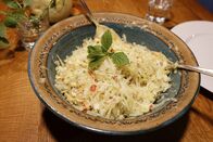 Zu Tisch ... – Zu Tisch Mittelfranken – Deutschland Sauerkrautsalat Copyright: SRF/Gerd Müller