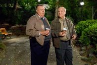 Brooklyn Nine-Nine – Scully (Joel McKinnon Miller, l.), Hitchcock (Dirk Blocker)