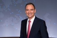 BR24 – Moderator Florian Fischer-Fabian.