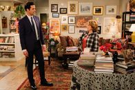 9JKL – Andrew (David Walton, l.); Judy (Linda Lavin, r.)