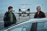 The Crash – Die Spuren führen ins Leere, v.li.: Thomas Höppener als Vincent Dekker, Yorick van Wageningen als Pierre Heijboer