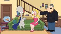 American Dad! – (v.l.n.r.) Roger; Francine Smith; Stan Smith