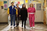 The Goldbergs – (v.li.) Troy Gentile (Barry Goldberg), Sean Giambrone (Adam Goldberg), Hayley Orrantia (Erica Goldberg), Wendi McLendon-Covey (Beverly Goldberg).