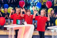 1, 2 oder 3 – Das Rateteam aus Passeier/Italien freut sich, dass die Quizshow "1, 2 oder 3" gleich beginnt.