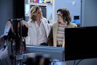 Atlanta Medical – (v.li.) Emily VanCamp (Nicolette Nevin), Kimmy Shields (Sydney Schroeder).
