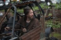 Outsiders – Ed Heavey als Bhradain Shay