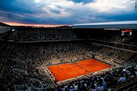 Tennis: French Open – Ein Überblick über das Gericht Philippe Chatrier. ATP World Tour, French Open, Roland Garros, Grand Slam. PARIS, FRANKREICH, 09. Juni, 2021