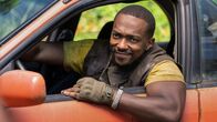 Twisted Metal – Milchmann John Doe (Anthony Mackie) liefert nicht nur Ware aus – er kämpft ums Überleben.