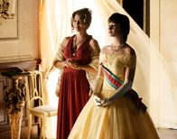 Prinzessinnen Schutzprogramm – L-R: Sophia (Sully Diaz) und Rosie (Demi Lovato)