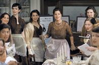 Mona Lisas Lächeln – l-r : Art History Student(Krysten Ritter),Connie Baker(Ginnifer Goodwin),Nancy Abbey (Marcia Gay Harden)