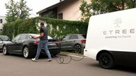 Umschau extra – Die mobile Elektro-Tankstelle des Anbieters E-Tree Mobility kommt zur Kundschaft.