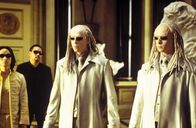 Matrix Reloaded – Unglücklicherweise wird der geheimnisvolle Schlüsselmacher von den hemmungslosen Zwillingen (Neil und Adrien Rayment) bewacht, die die Gabe besitzen, wie Gespenster jederzeit verschwinden und wieder auftauchen zu können ...
