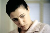 Die Farbe der Lüge – Frédérique Lesage (Valeria Bruni Tedeschi) ist die neue Polizeichefin und übernimmt die Ermittlungen.