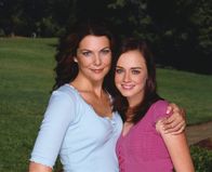 Gilmore Girls – (4. Staffel) - Aufregende Zeiten warten auf Lorelai (Lauren Graham, l.) und Rory (Alexis Bledel, r.) ...