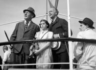 Marie-Louise – Ausflug zum Rütli: Heinrich Gretler als Direktor Rüegg, Josiane Hegg als Marie-Louise, Armin Schweizer als Lehrer Bänninger