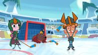 Marcus Level – Ephi, Ratrick und Marcus (von links) machen sich bereit für das Eishockey-Spiel.