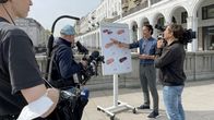 Die Tricks... – Straßenumfrage: Was kosten Särge?
