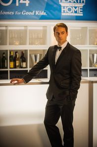 Elementary – Kitty ist sich sicher, dass Del Gruner (Stuart Townsend) der Mann ist, der sie entführt hat. Hat er noch mehr Mädchen auf dem Gewissen?; Kitty ist sich sicher, dass Del Gruner (Stuart Townsend) der Mann ist, der sie entführt hat. Hat er noch mehr Mädchen auf dem Gewissen?