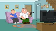 Family Guy – Chris Griffin (l.), Peter Griffin (r.)