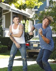 Desperate Housewives – Keith Watson (Brian Austin Green, l.); Richard Watson (John Schneider, r.)