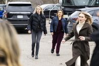 FBI: Most Wanted – Nina Chase (Shantel VanSanten, l.); Hana Gibson (Keisha Castle-Hughes, r.)