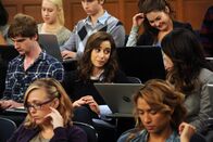 How I Met Your Mother – Ted erzählt seinen Kindern, wie er ihre Mutter Tracy (Cristin Milioti, M.) kennengelernt hat ...