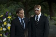 Arena – David Lord (Kellan Lutz hier mit James Remar) hat bei einem Autounfall seine Frau verloren.