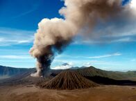 Im Land der Feuerberge – Der Bromo ist einer der aktivsten Vulkane der indonesischen Insel Java.
