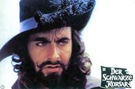 Der Schwarze Korsar – Kabir Bedi spielt den Grafen von Ventimiglia, auch Schwarzer Korsar genannt.