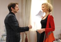Sturm der Liebe – ARD STURM DER LIEBE FOLGE 1709 Uhr im ERSTEN. Veit (Guido Broscheit, l.) macht Natascha (Melanie Wiegmann, r.) ein verlockendes Angebot, wenn diese ihn nicht bei Marlene verrät.